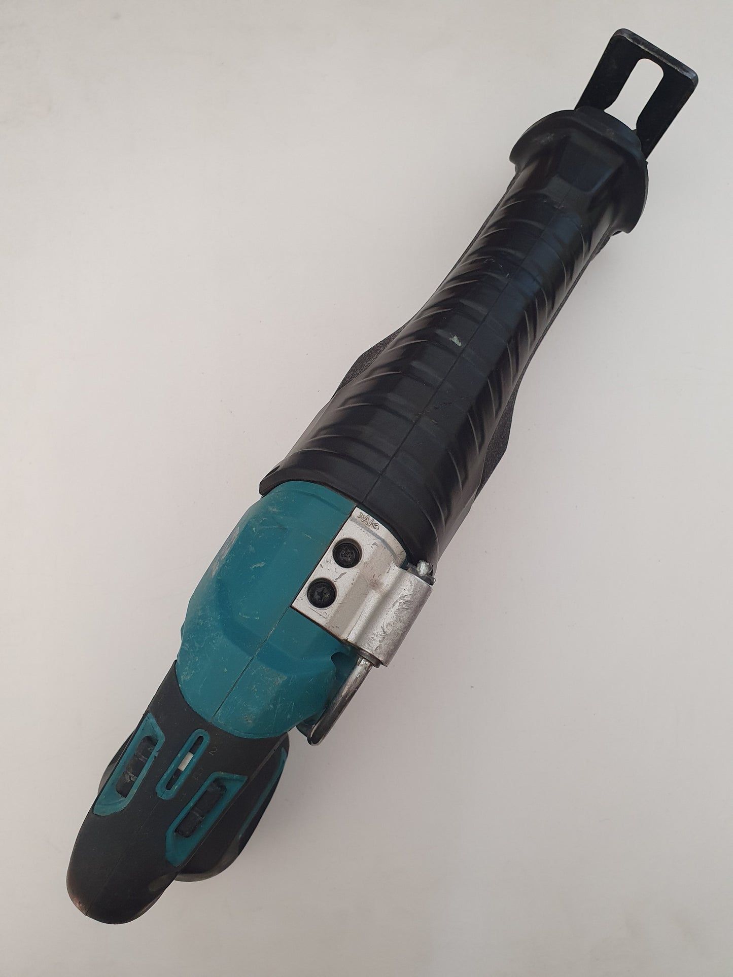 Makita Puukkosaha DJR187 yläpuolelta