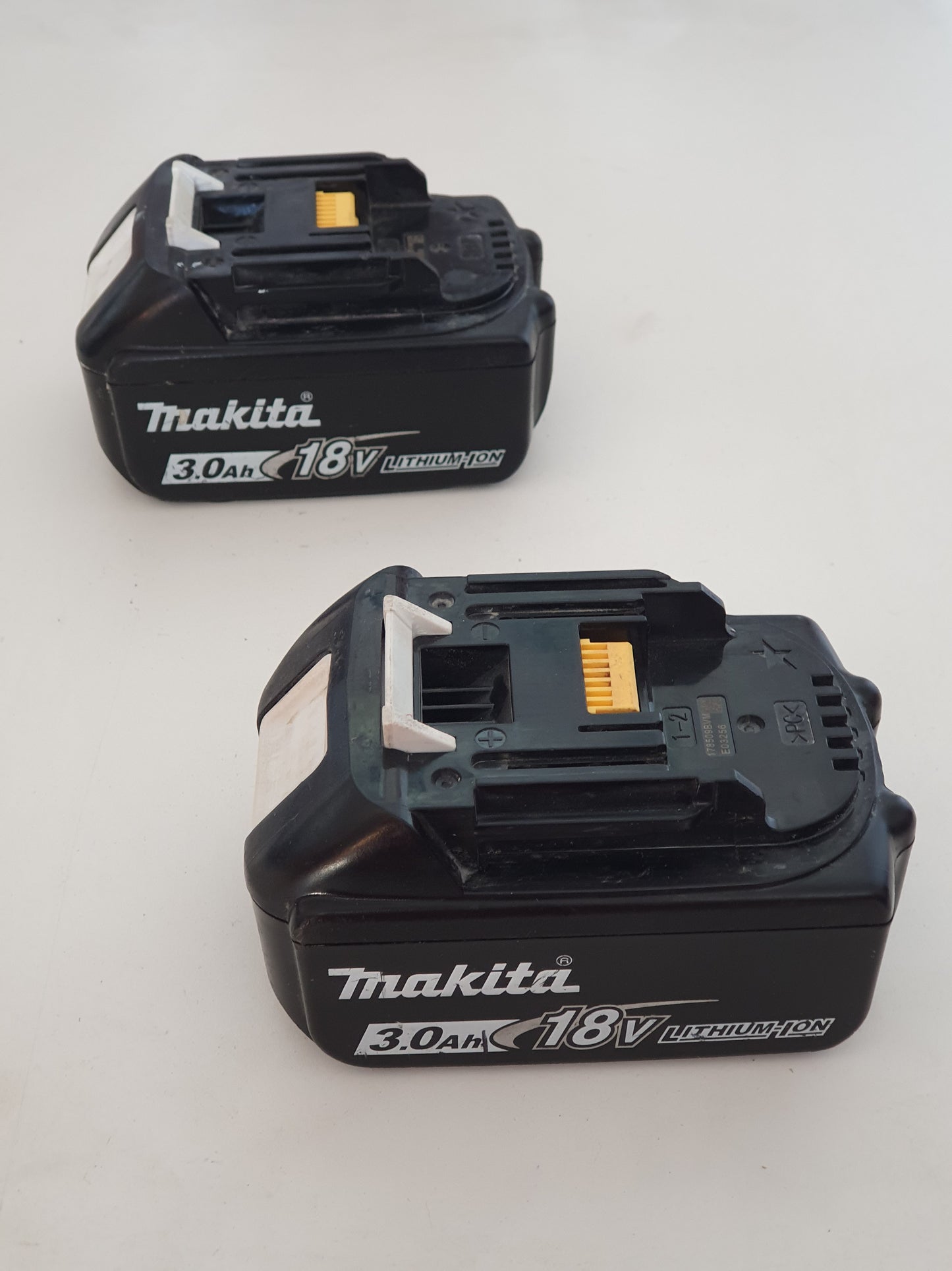 Makita 18V 3Ah Akut 2 kappaletta
