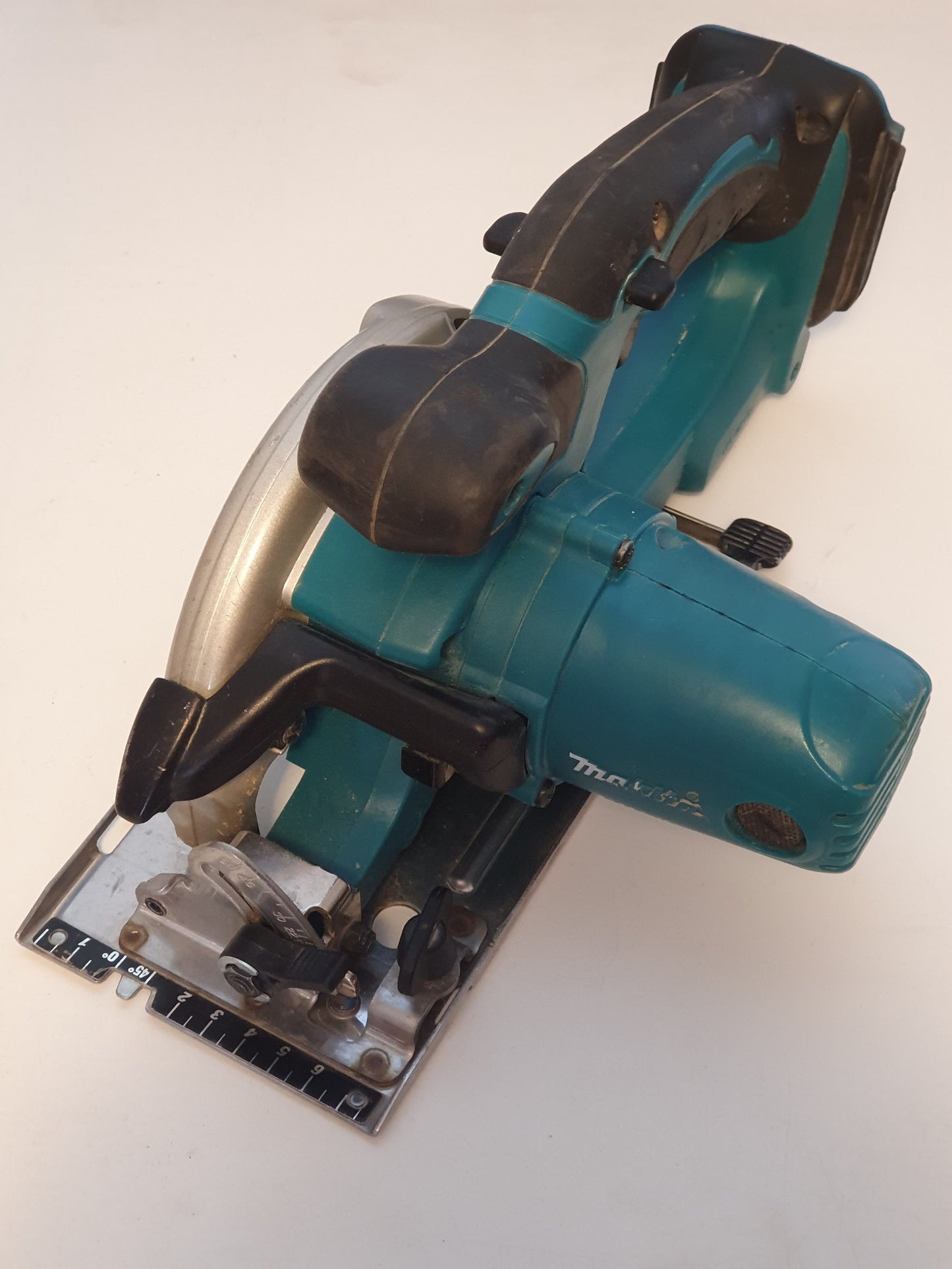 Makita Pyörösaha DSS501