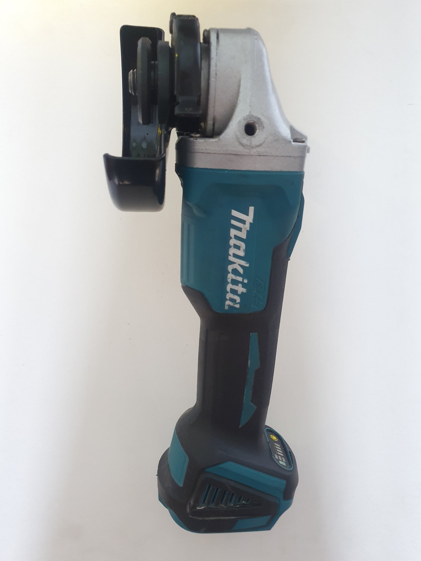 Makita Kulmahiomakone DGA404