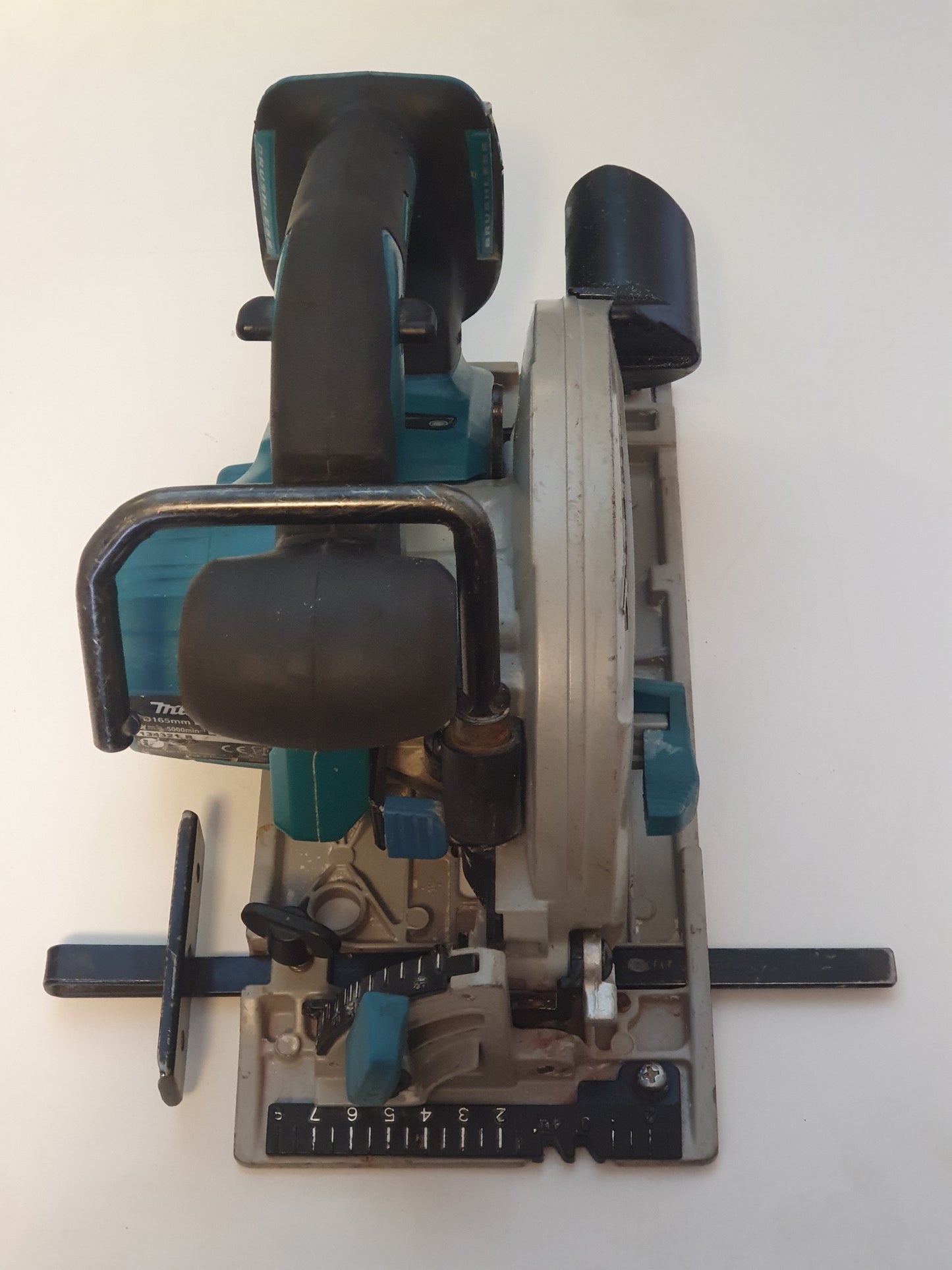 Makita Pyörösaha DHS680