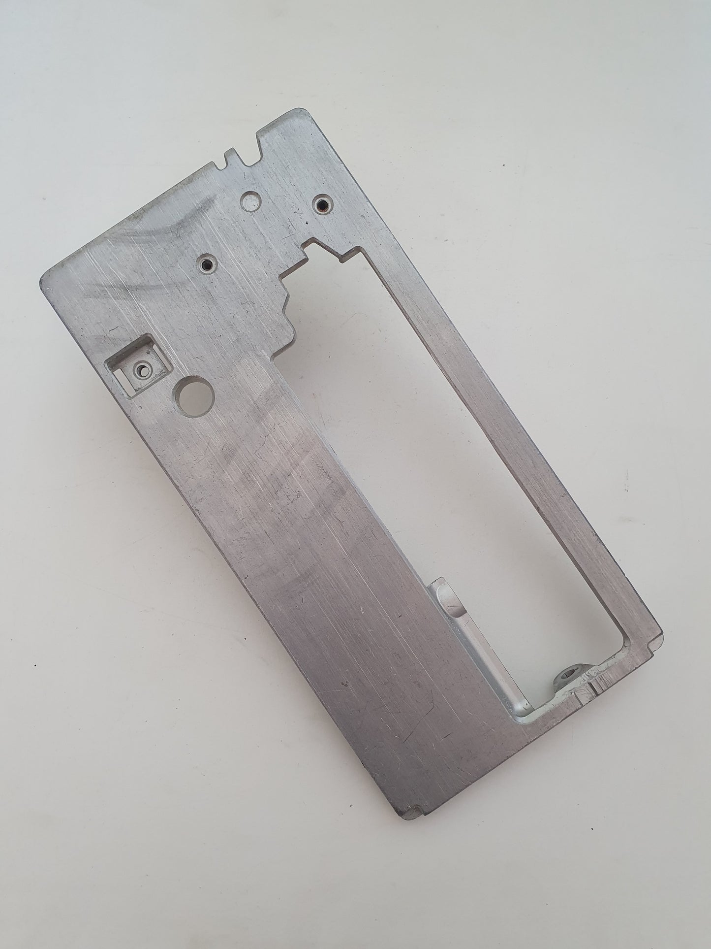 Makita DSS610 Pohjalevy