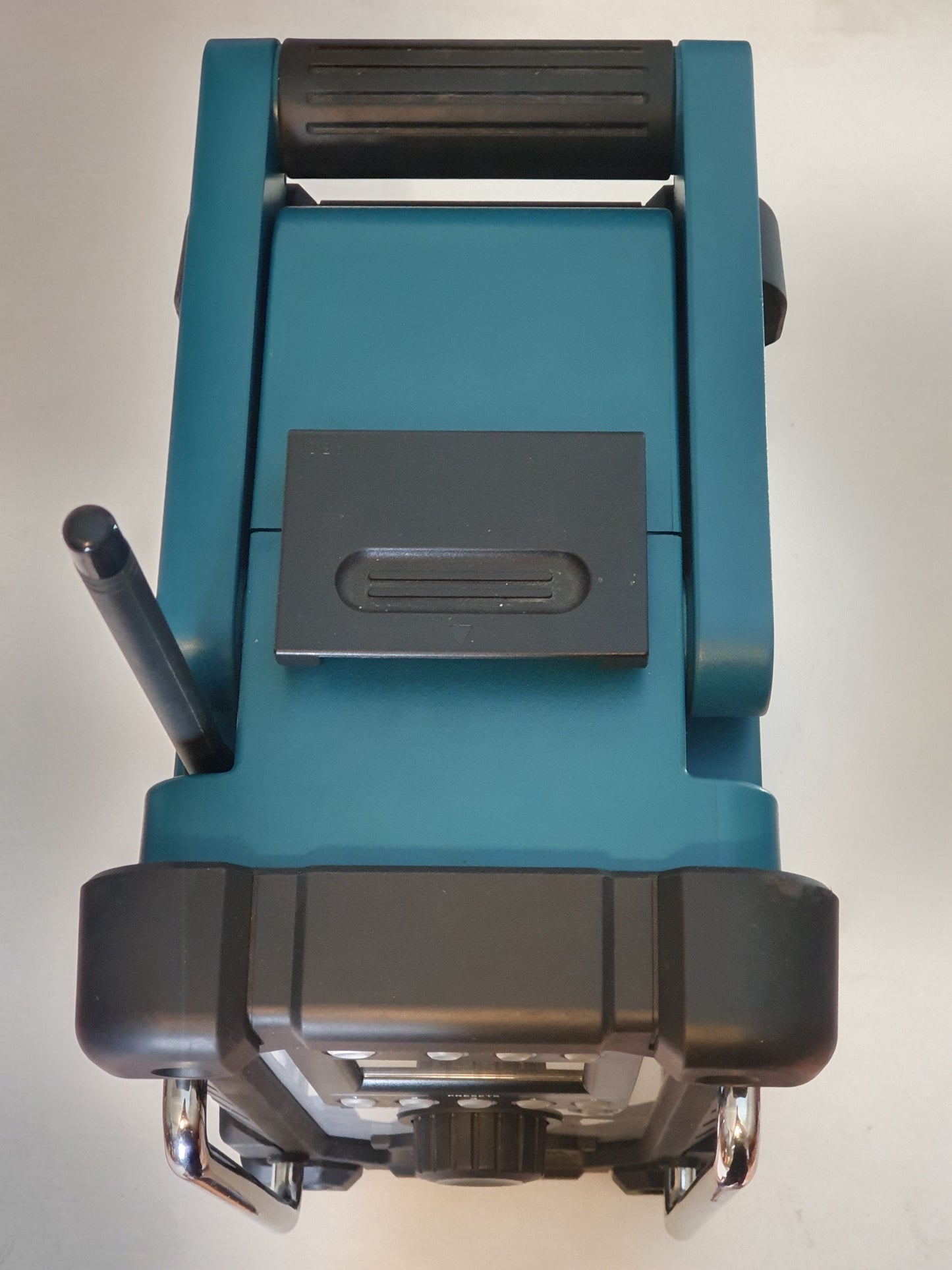 Makita Radio BMR102 yläpuolelta