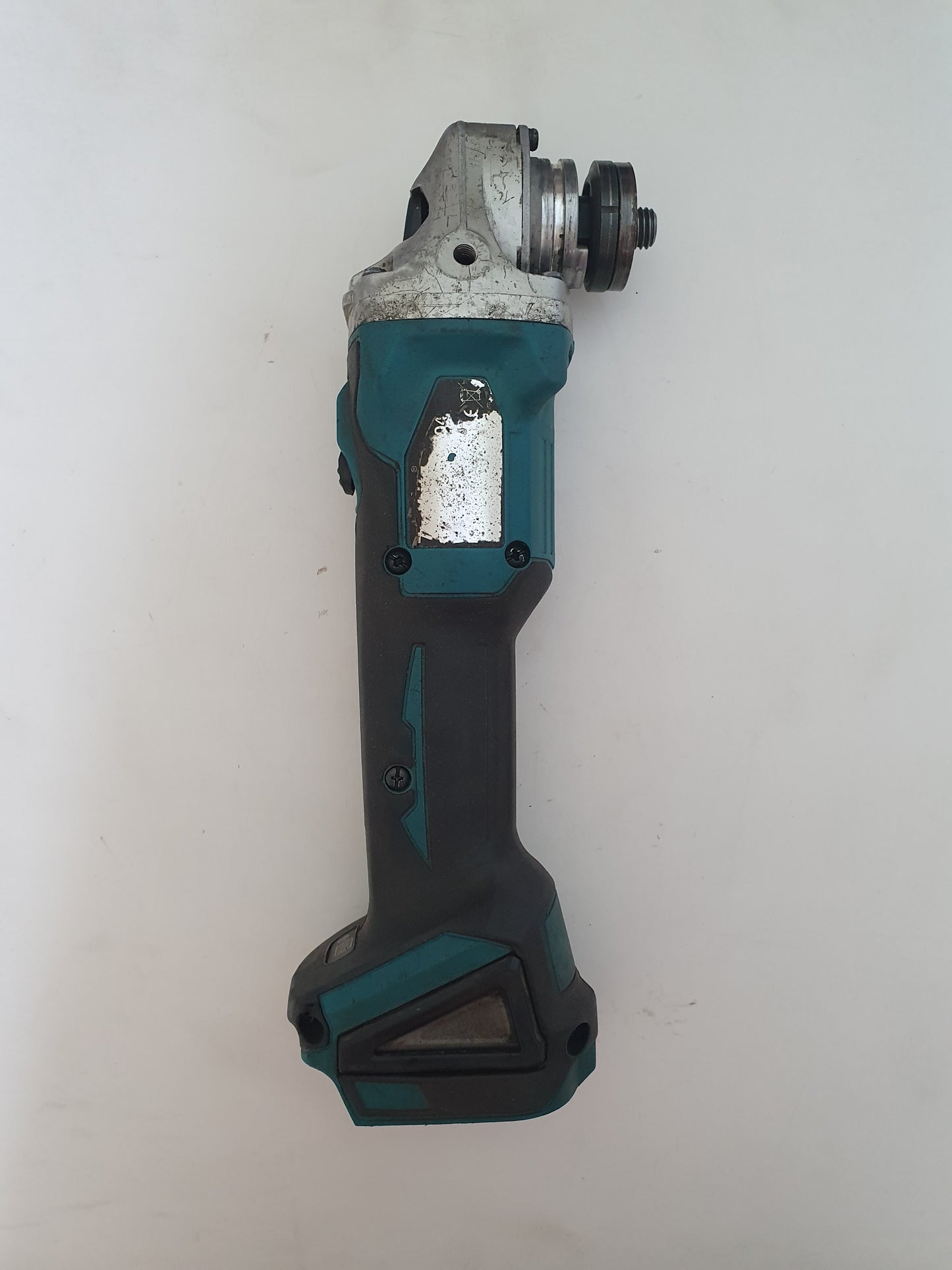Makita Akkukulmahiomakone DGA504