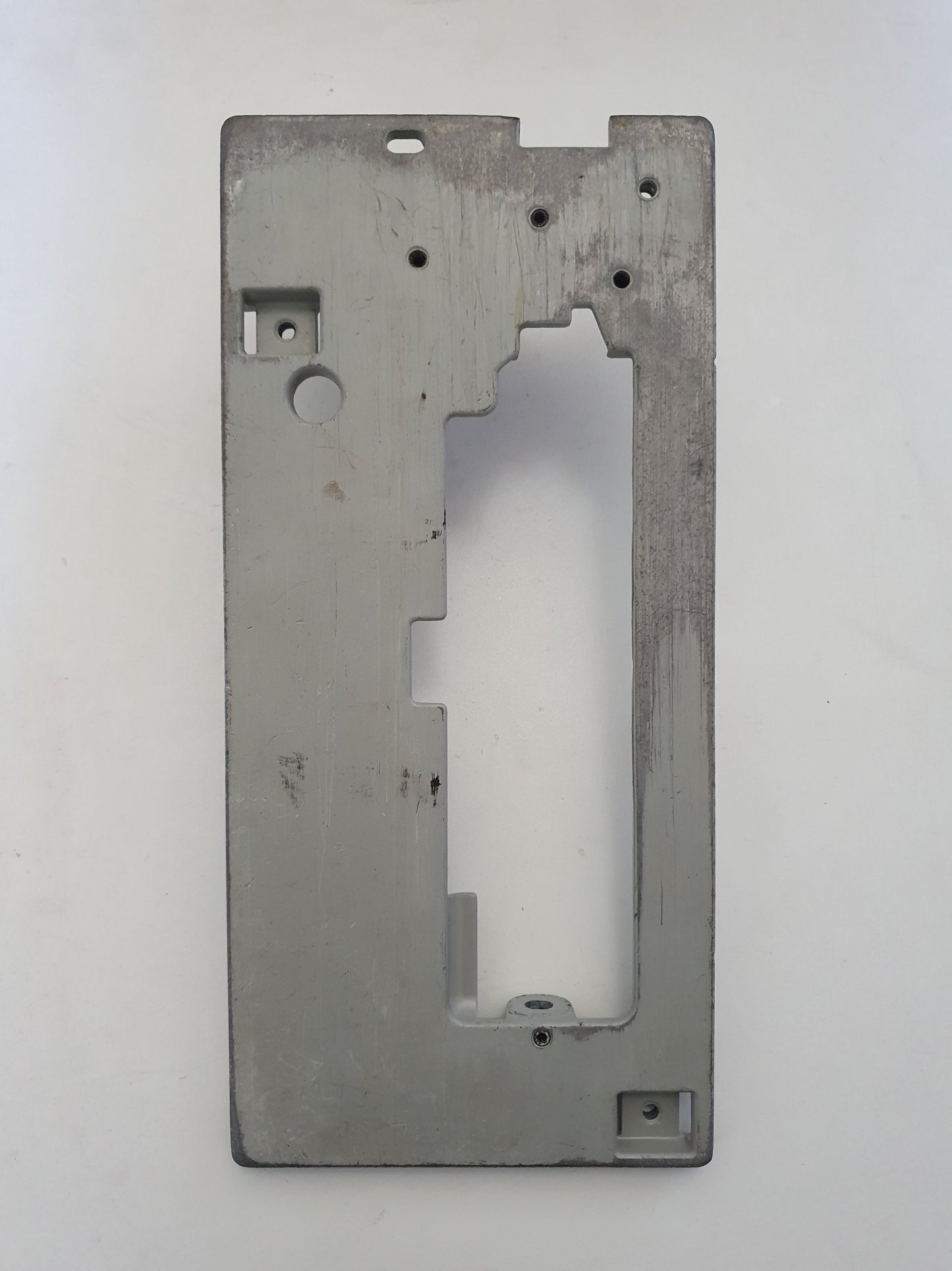 Makita DHS680 Pöytä