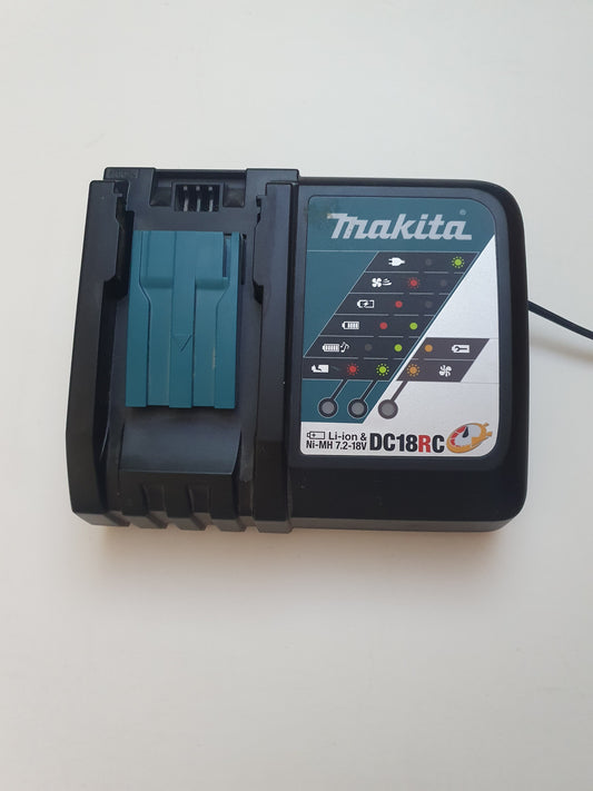 Makita Latauslaite DC18RC