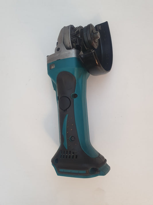 Makita Kulmahiomakone DGA452