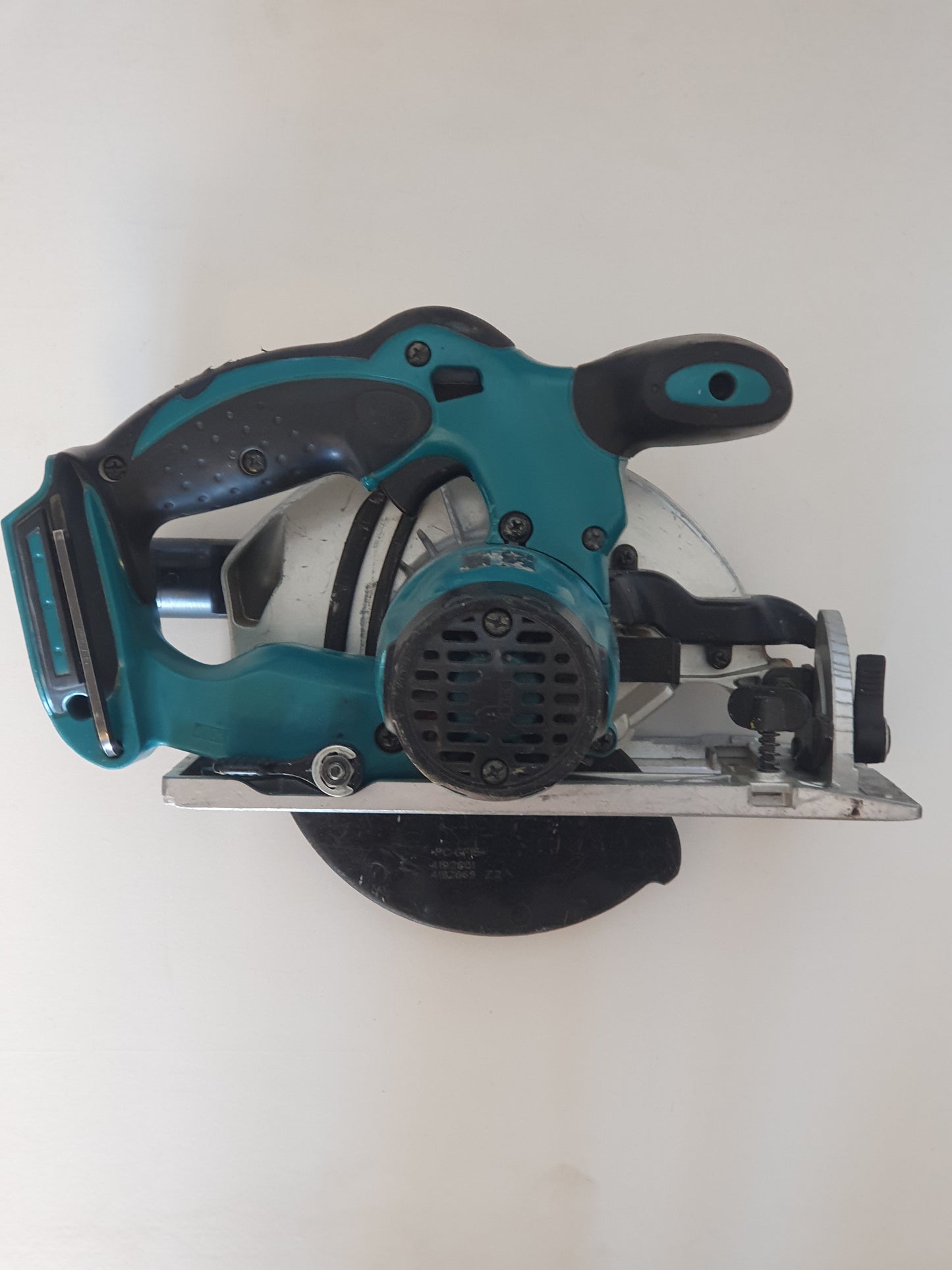 Makita Pyörösaha DSS610