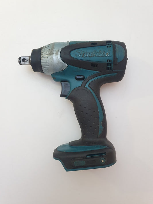 Makita Mutterinväännin DTW251