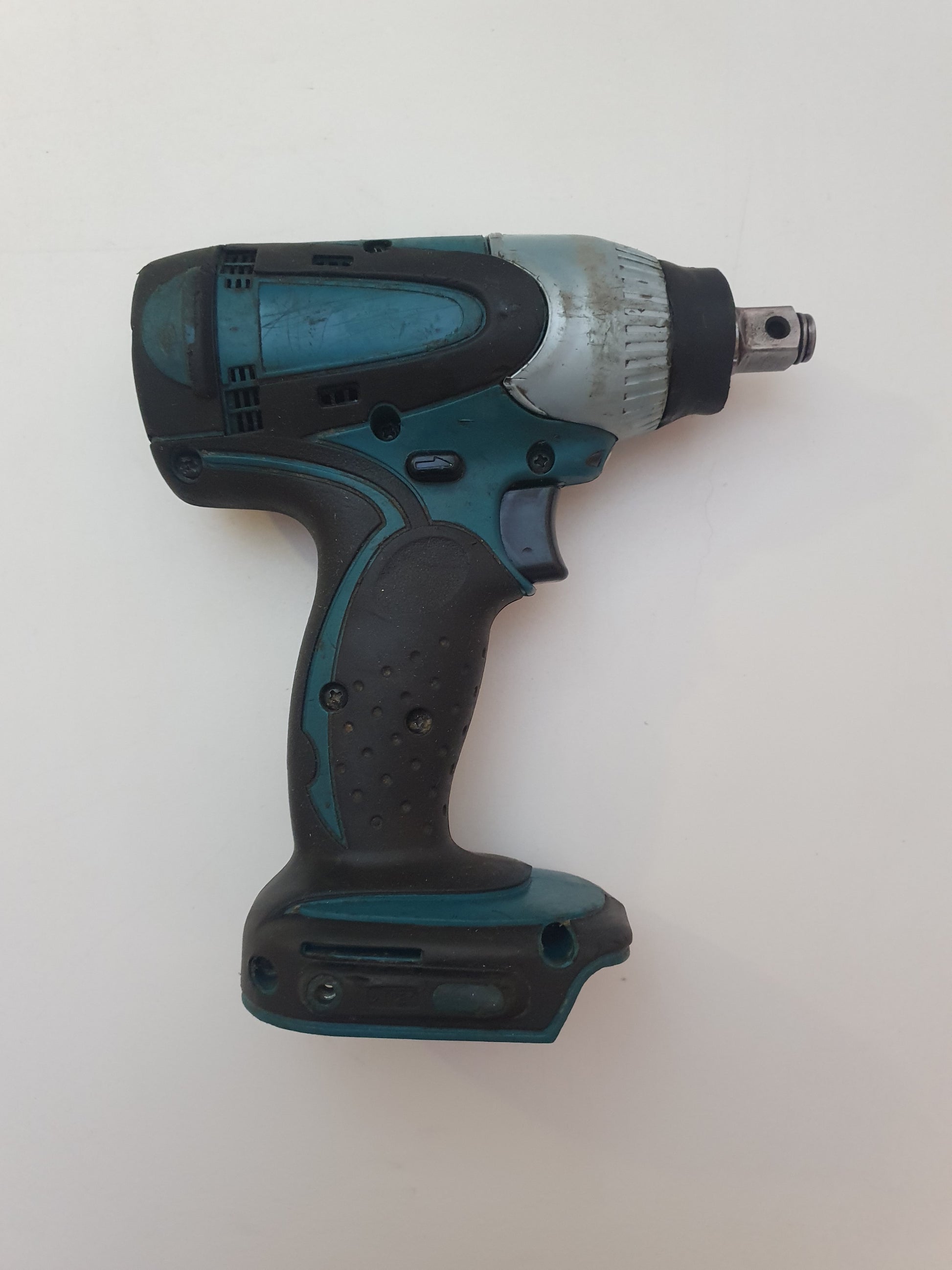 Makita Mutterinväännin DTW251