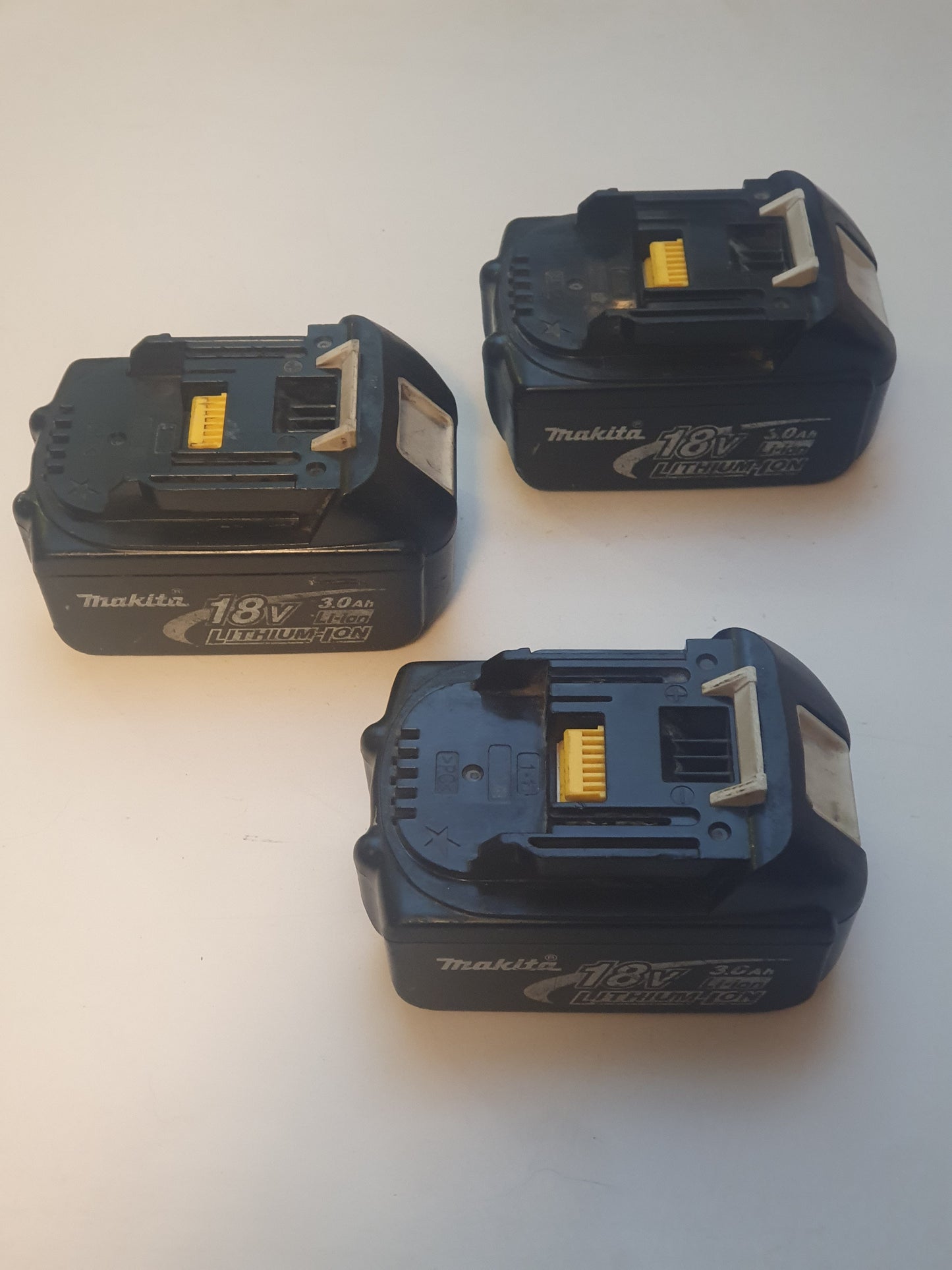 Makita 18V 3Ah Akut 3 kappaletta