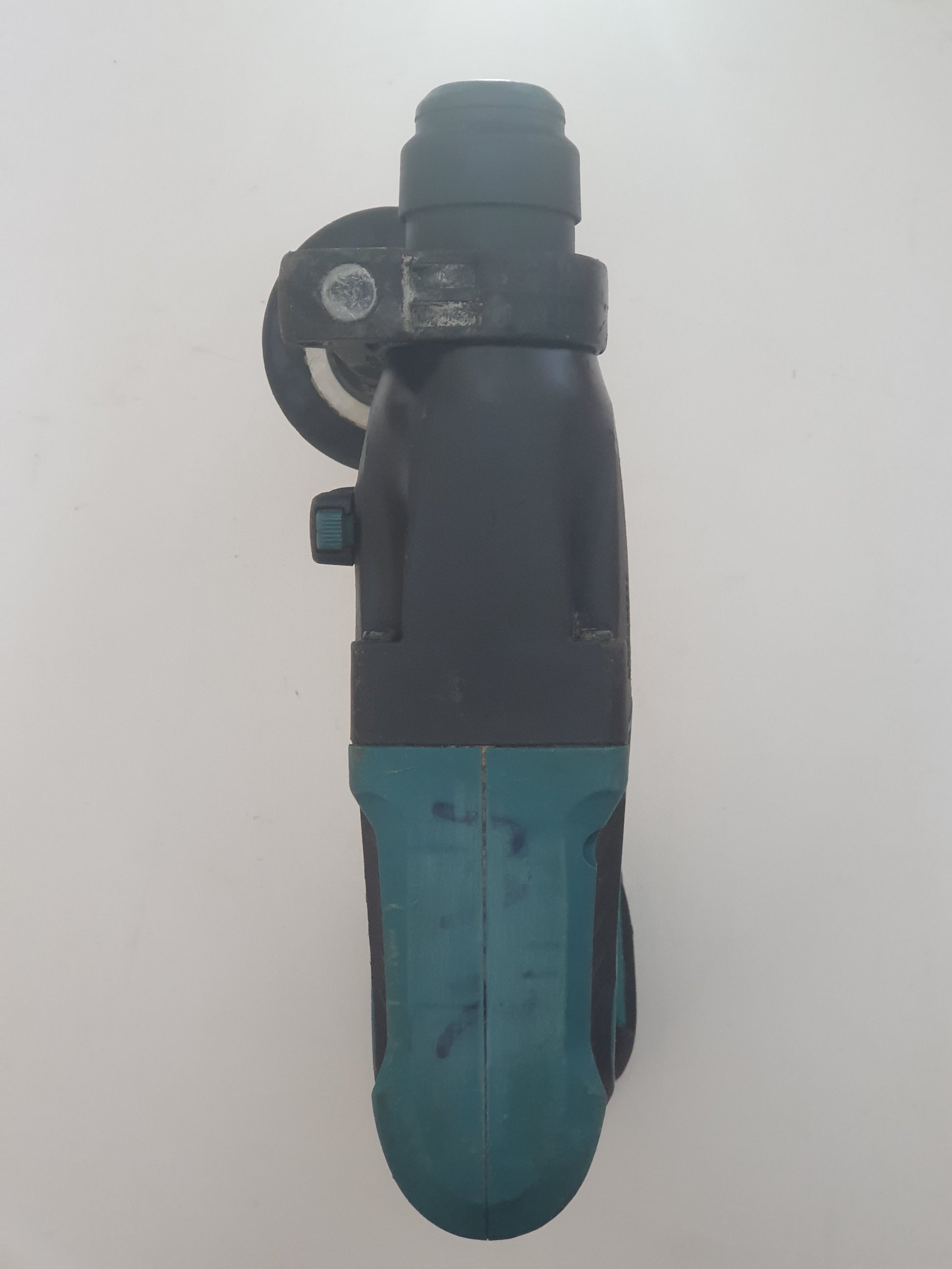 Makita Poravasara DHR165