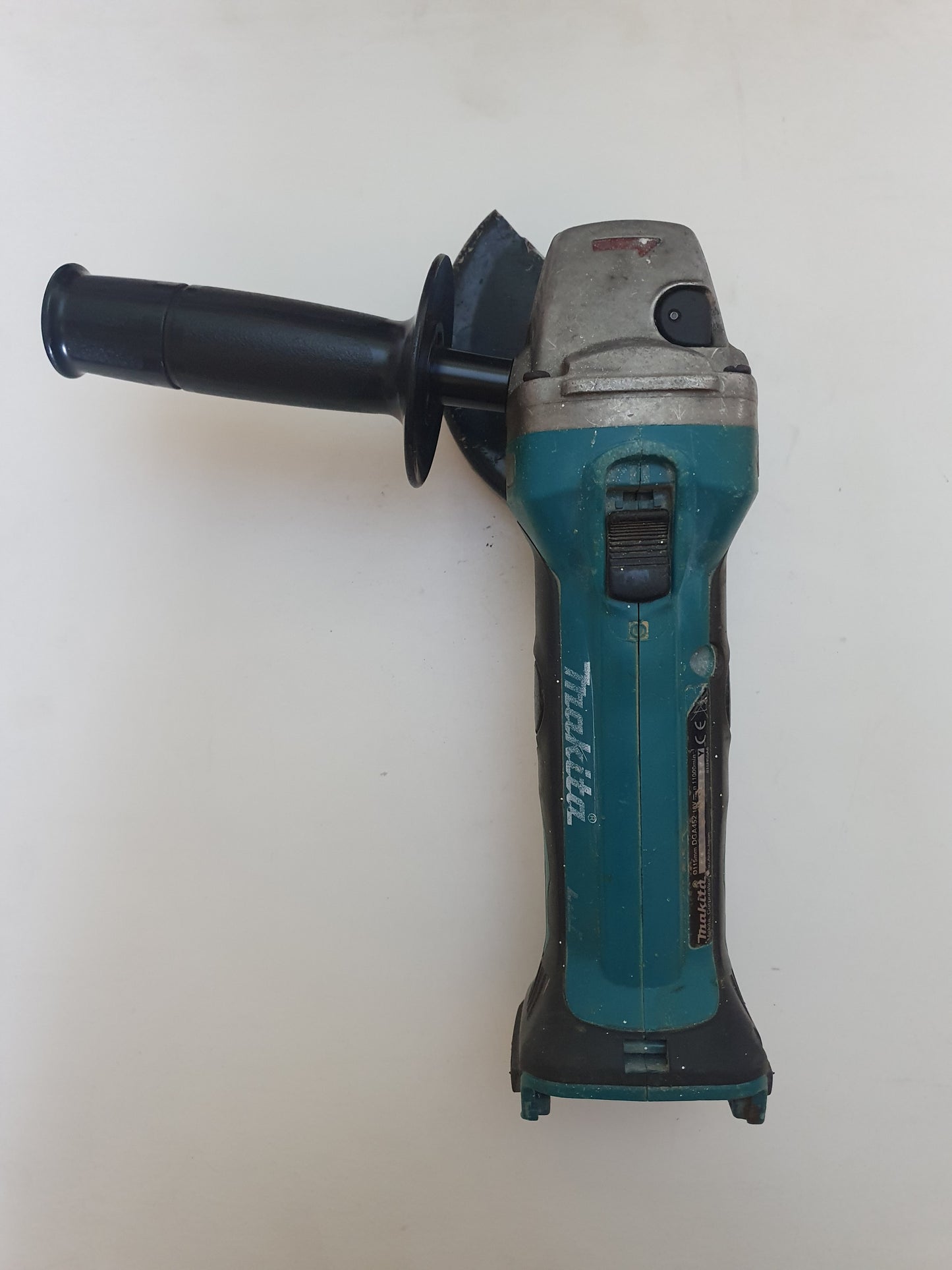 Makita Kulmahiomakone DGA452