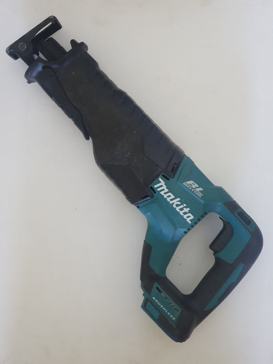 Makita Puukkosaha DJR187