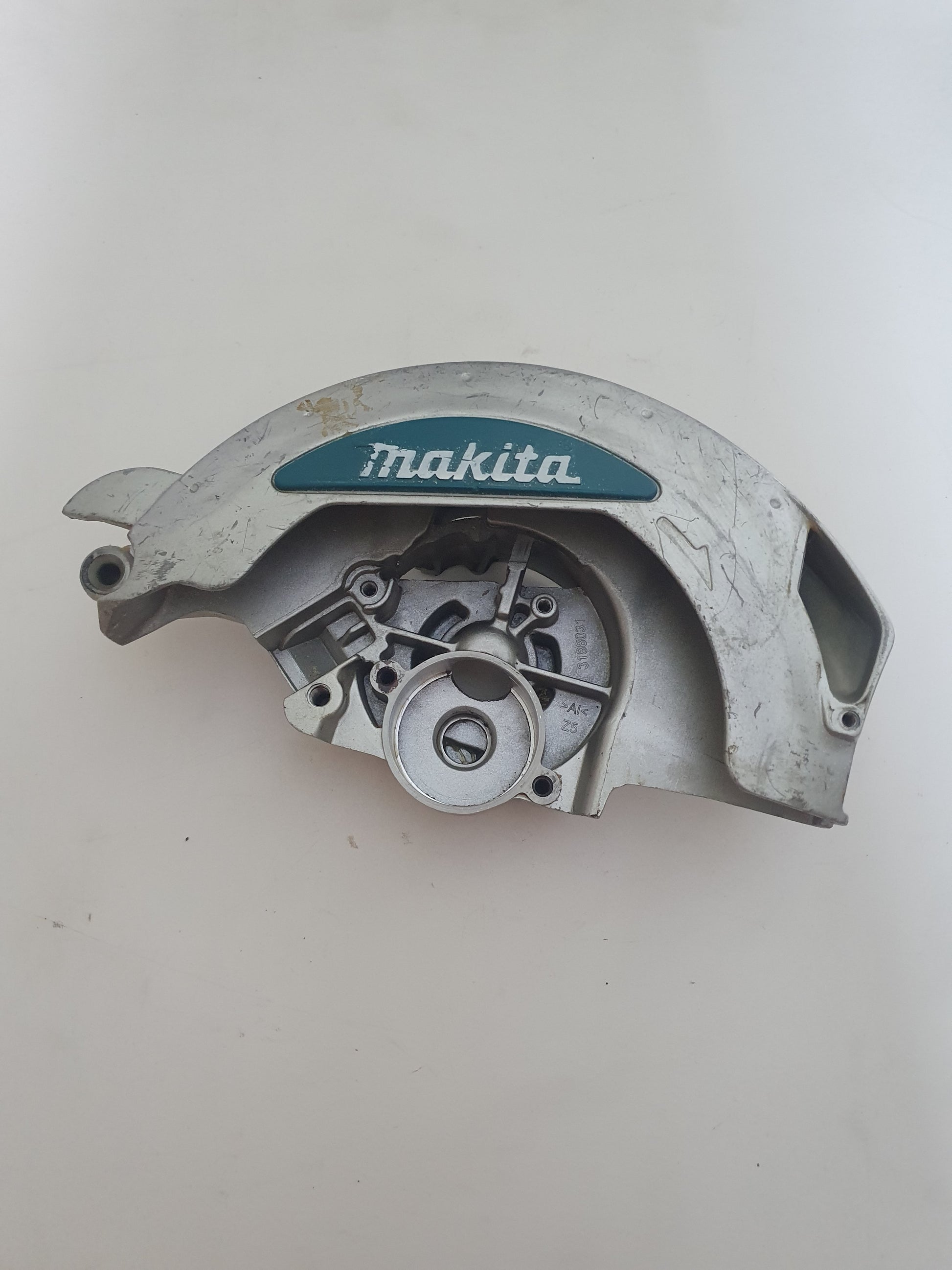 Makita DSS610 Teräkotelo 188045-9