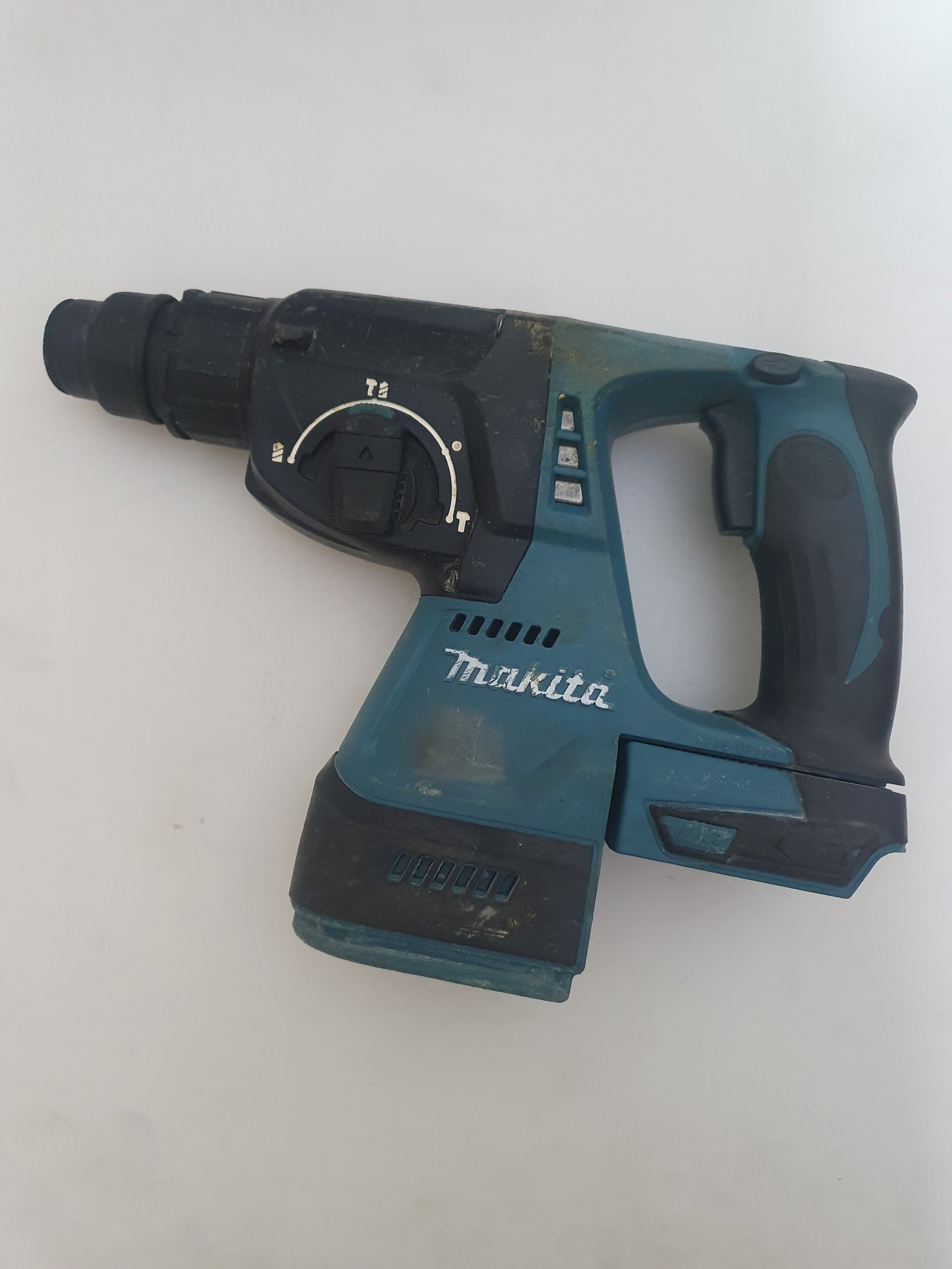Makita Poravasara BHR242