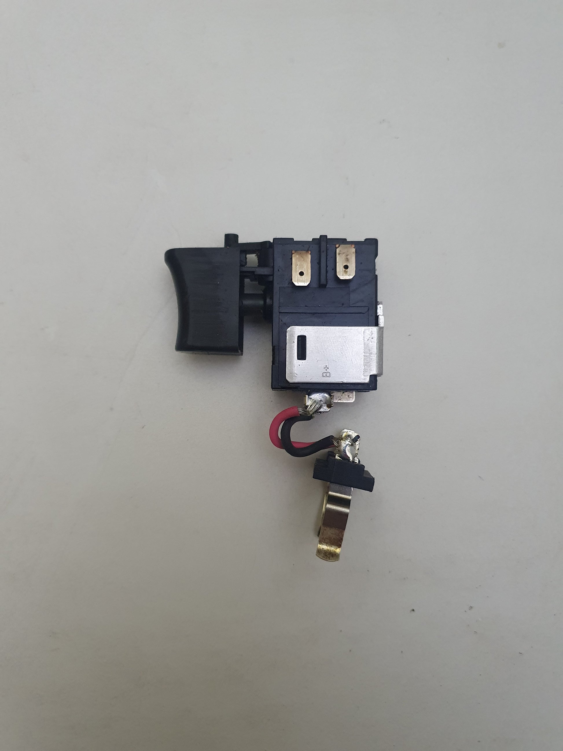 Makita Kytkin 650521-8