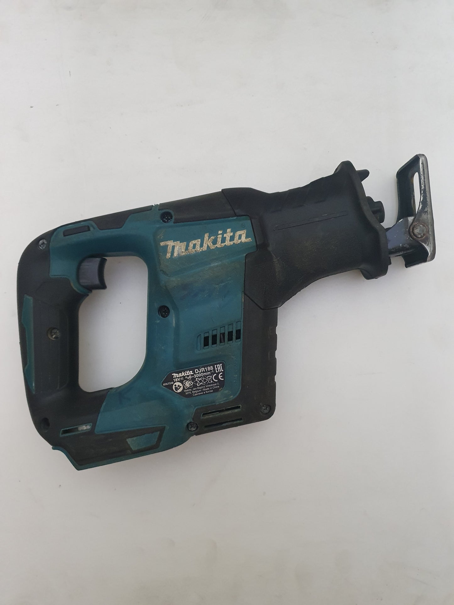 Makita 18V Puukkosaha DJR188