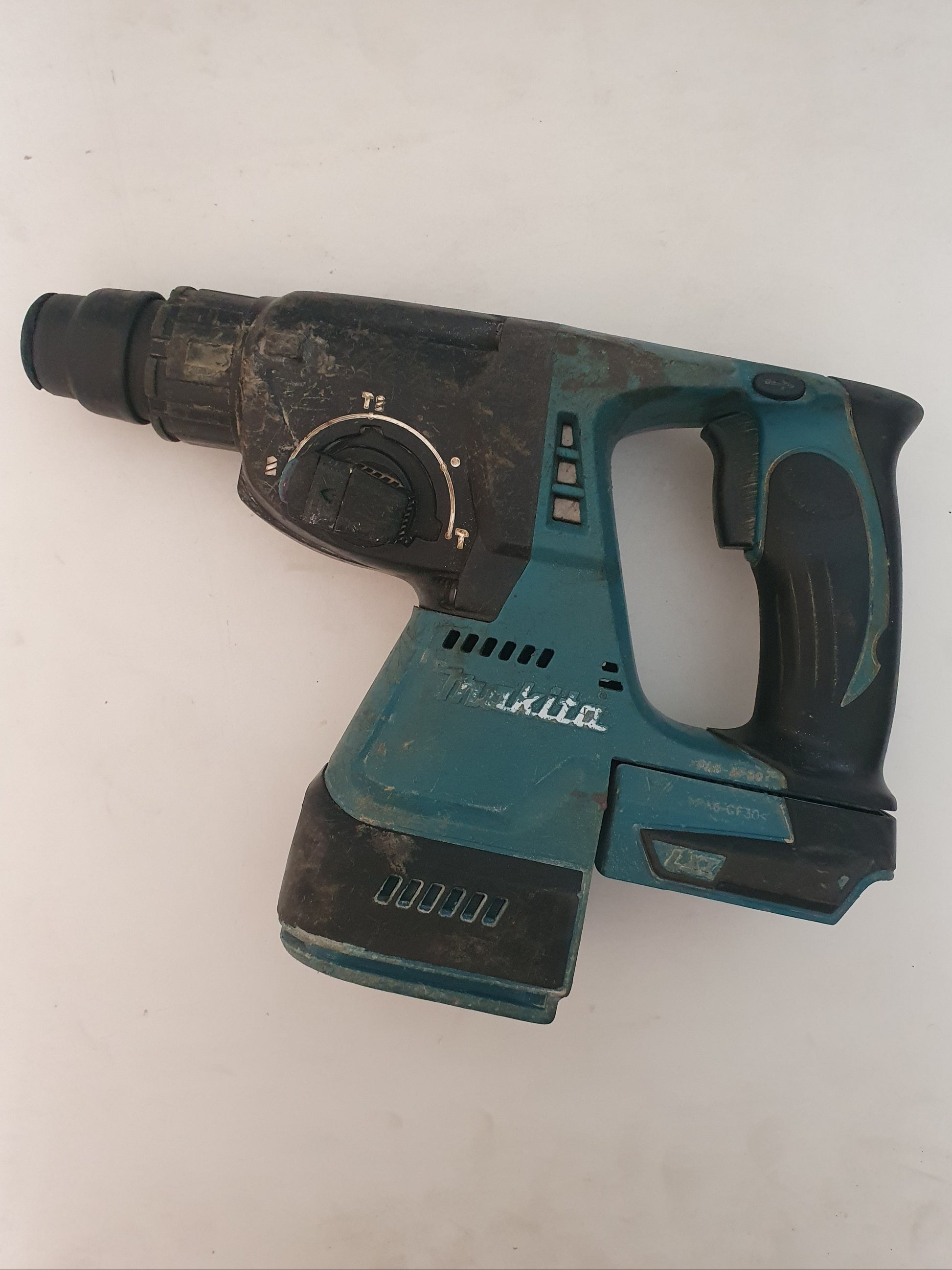 Makita Poravasara DHR242