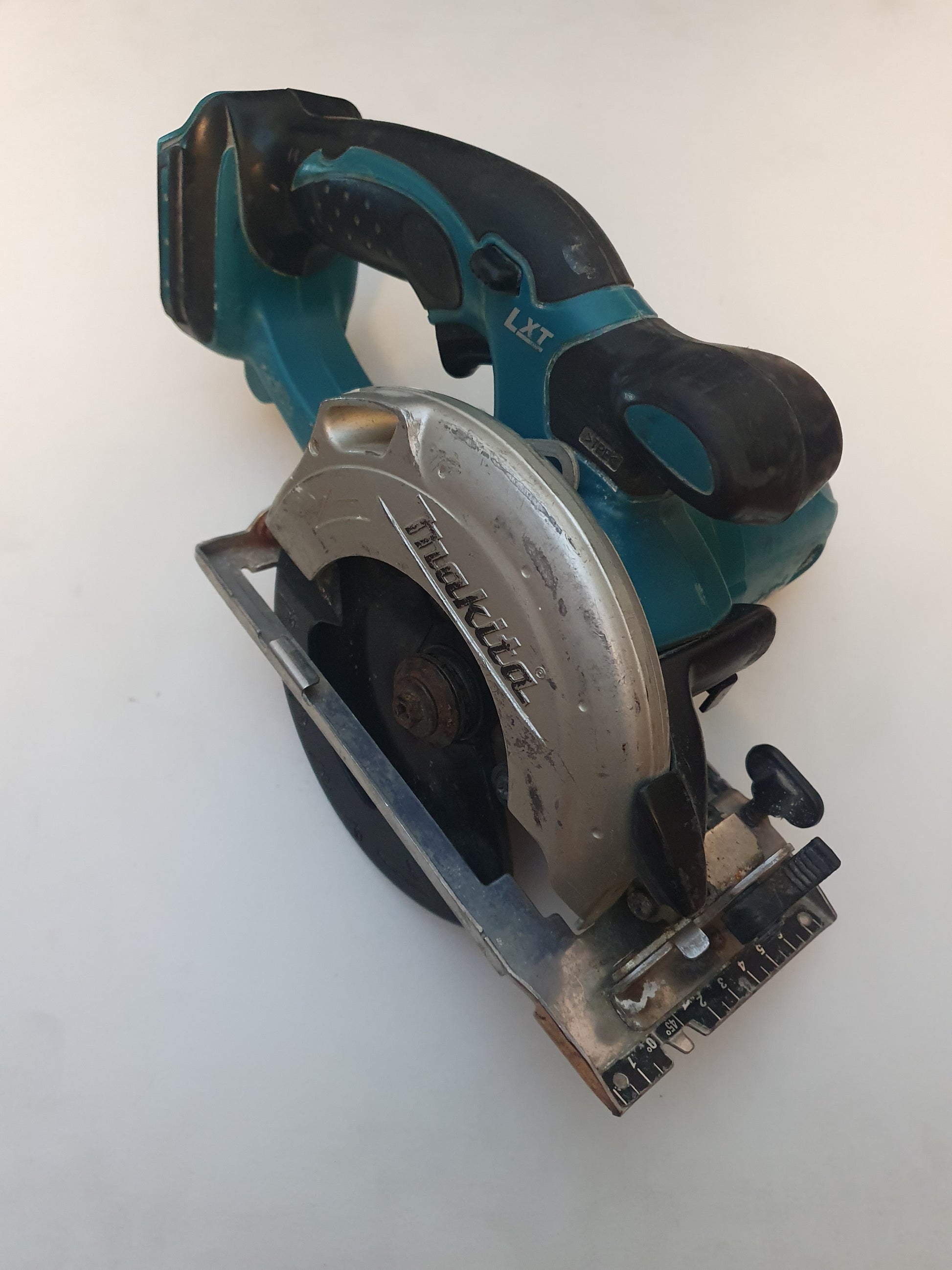 Makita Pyörösaha BSS501