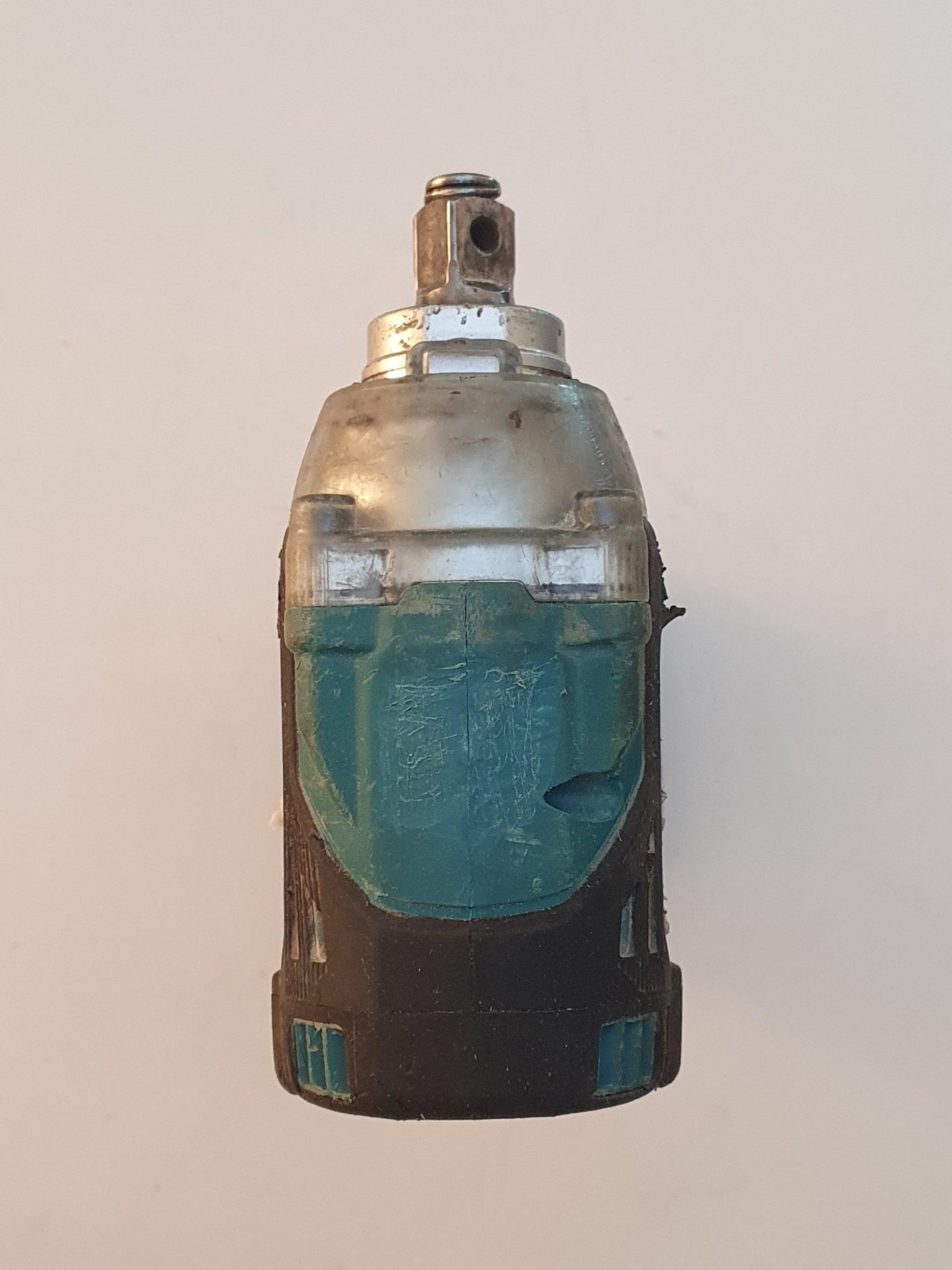 Käytetty Makita Mutterinväännin DTW300