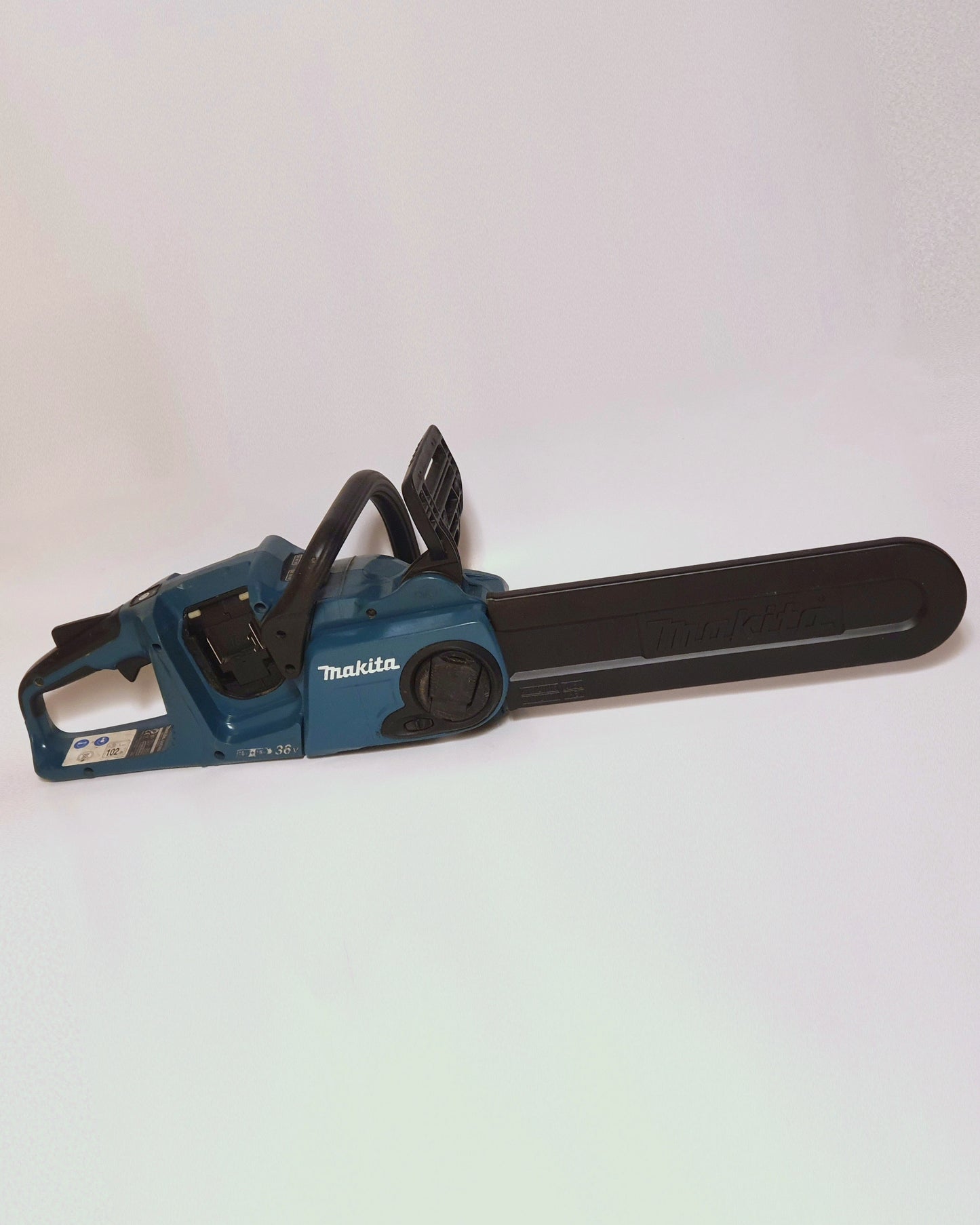 Makita Akkuketjusaha DUC303