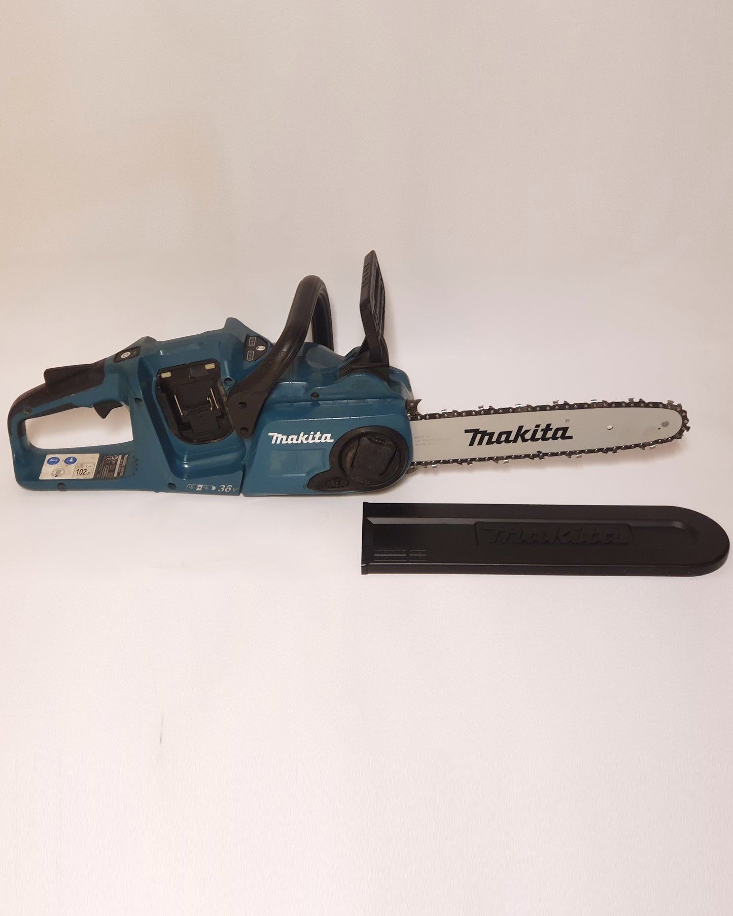 Makita Akkumoottorisaha DUC303