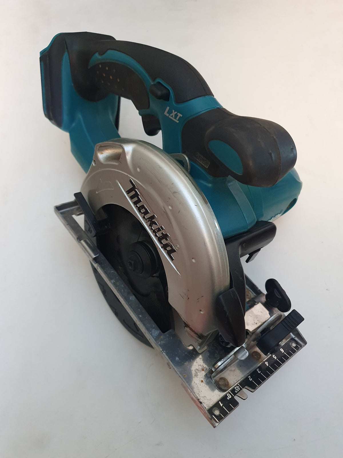 Makita Pyörösaha DSS501